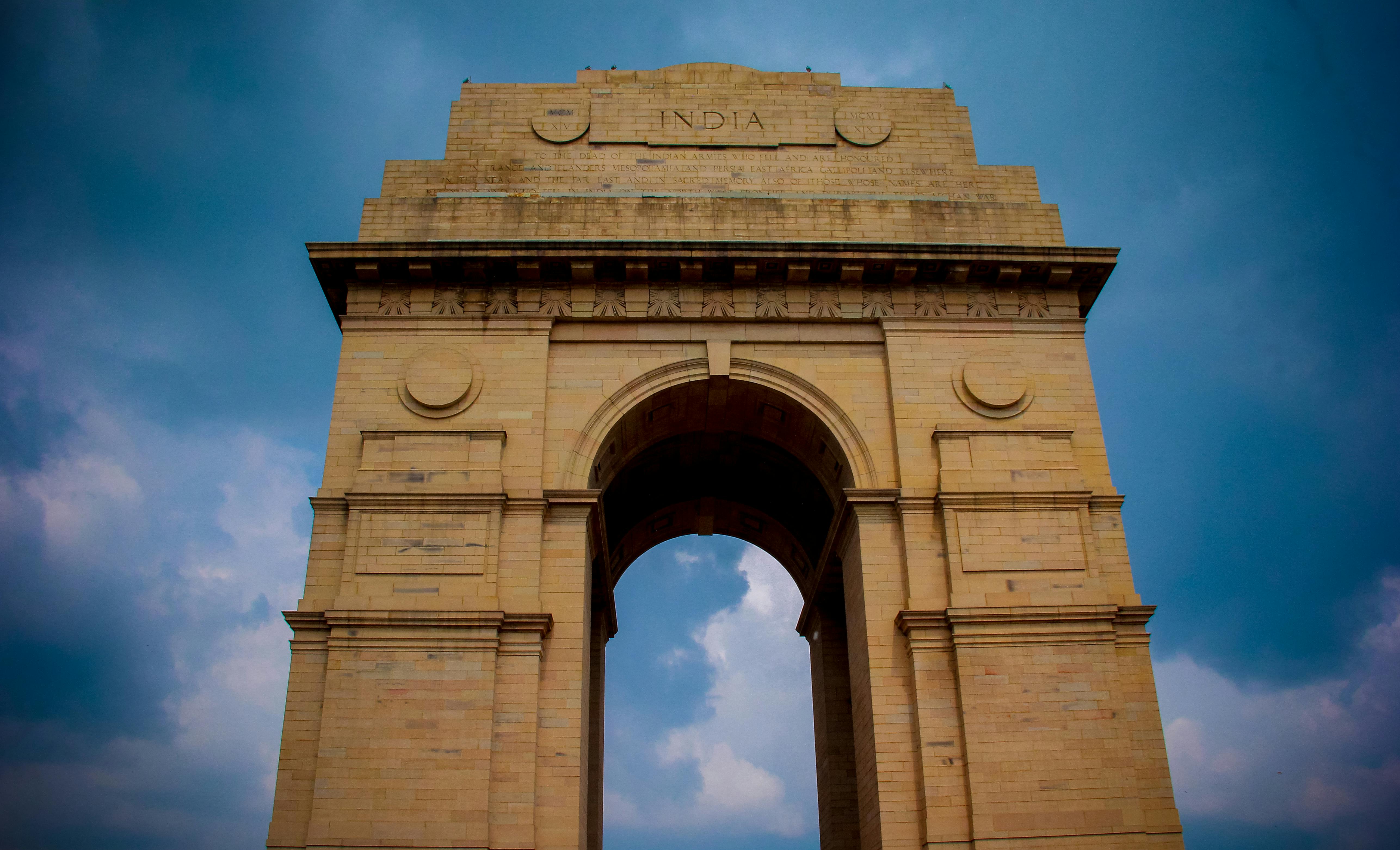 Unlock Delhi's Charm: Your Ultimate Guide to Tempo Traveller Services in the Capital